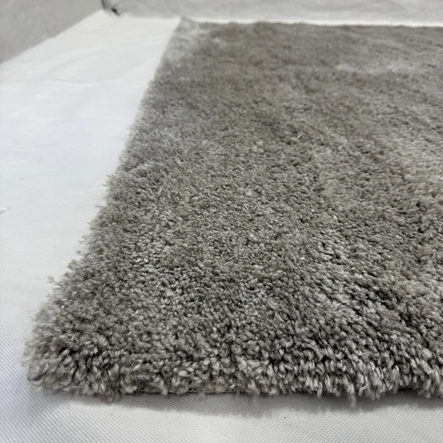 7ft x 9ft Shaggy Persian Rug - Koshani Puffy, Soft Grey Synthetic Wool - Luxurious & Durable