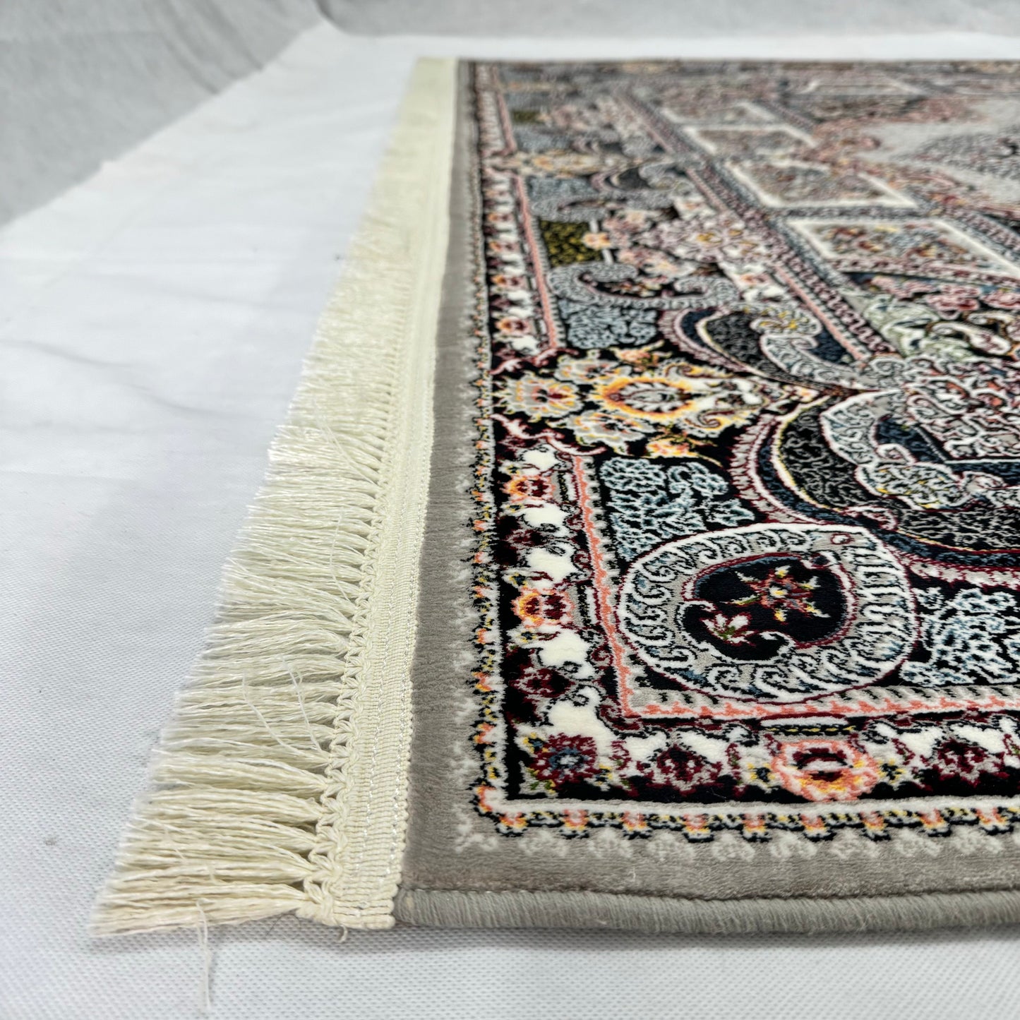 Elegant Gray Persian Rug 7 ft x 10 ft - 1000 Reeds - Farsh Nagin Chaman - Luxurious Geometric Medallion Design