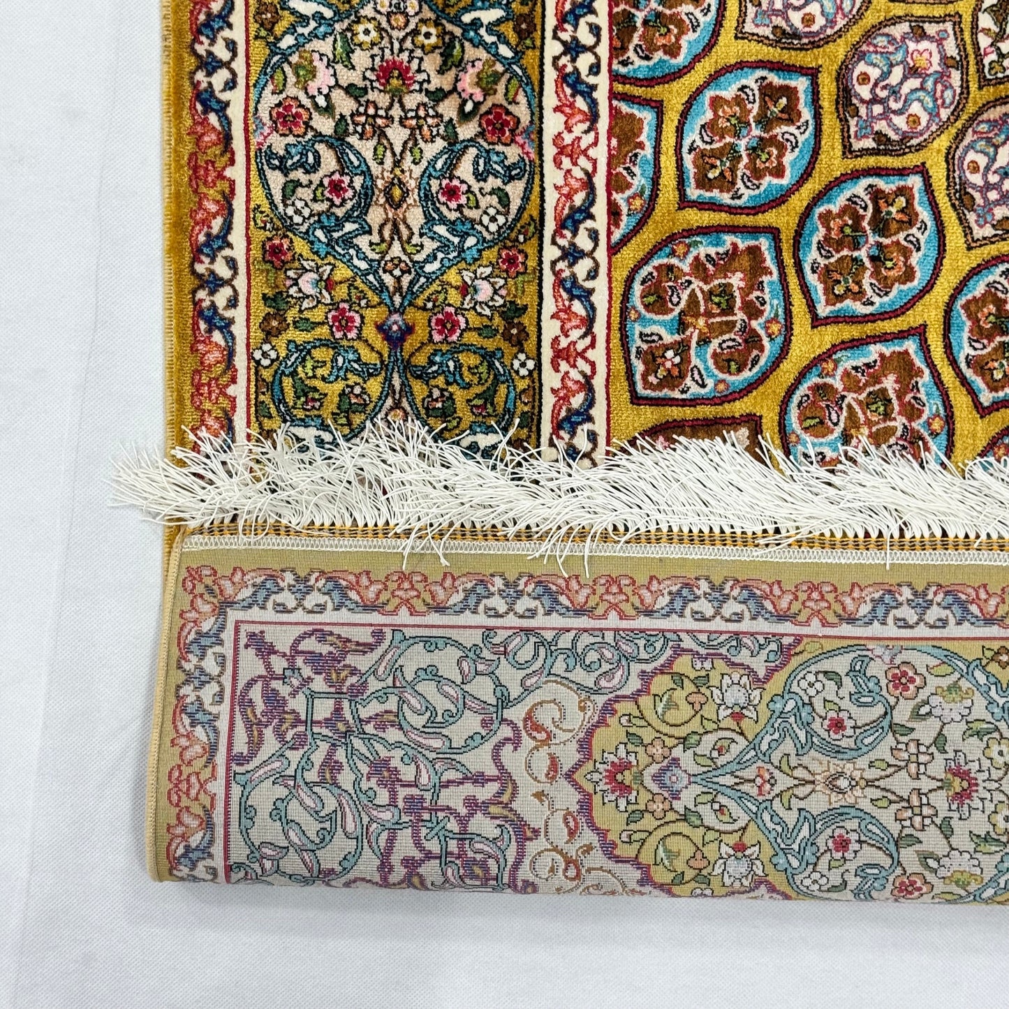 Persian Silk Isfahan Medallion Rug 4 ft x 6 ft | Pure Silk Abresham