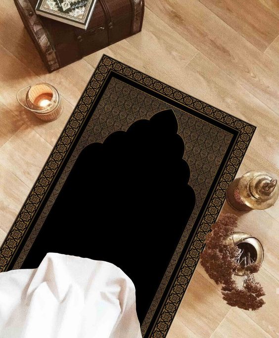 Prayer Rugs (MM) – CCC
