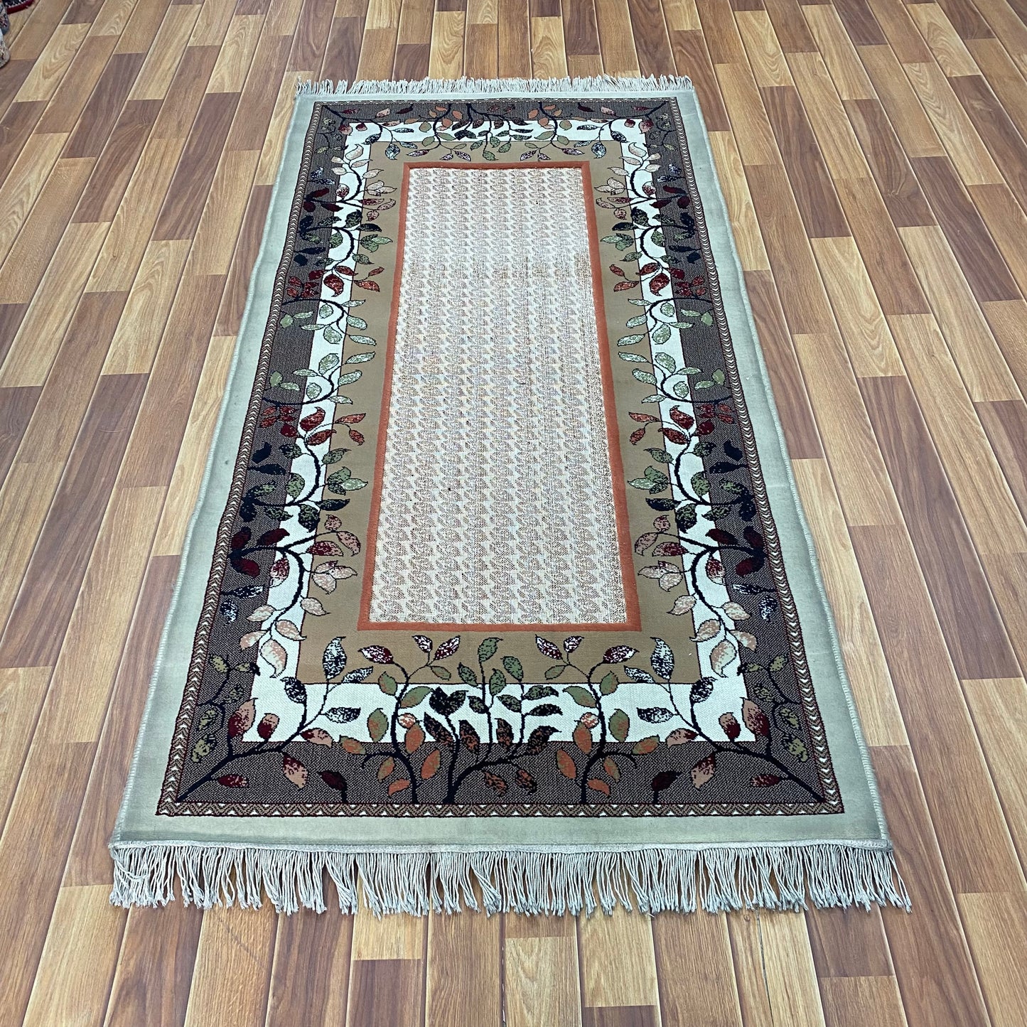 Elegant Beige Persian 500 Area Rug - 3 ft x 6.5 ft - Farsh Aryan 11 with Leaf Border Design