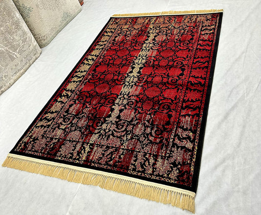 5 ft x 8 ft - Area Rug - Persian 700 Reeds - Nagina Mashad Helal 1 - Black and Red Wine