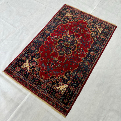 Handmade Persian Wool Rug - 2.5ft x 4ft | Authentic Oriental Carpet