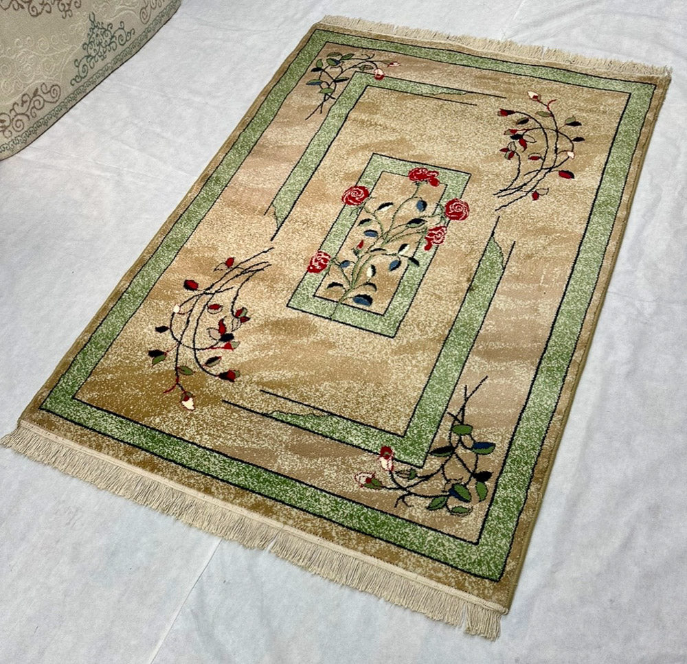 Charming Beige and Green Persian Area Rug - 4.5 ft x 6.5 ft - 500 Reeds - Farsh Aryan 1