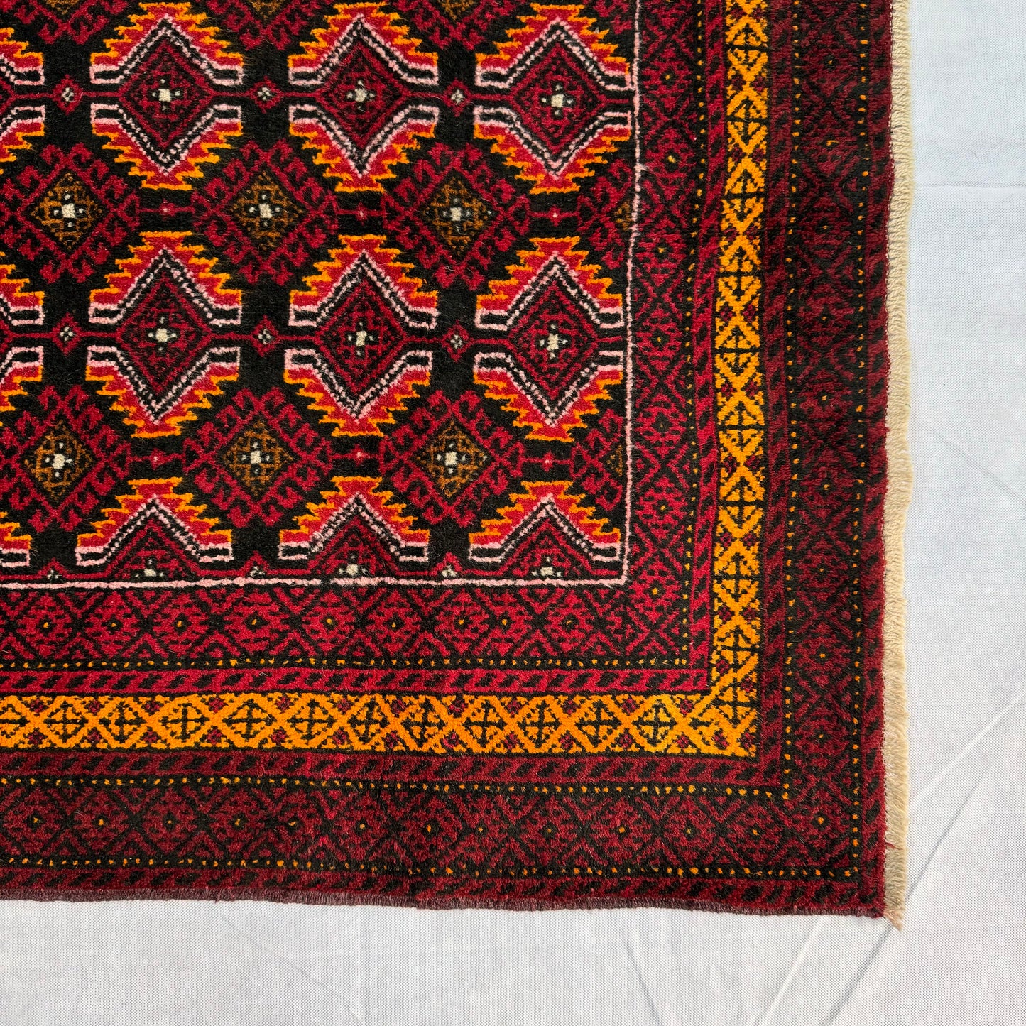 Handmade 4 ft x 6 ft Red and Black Baluchi Rug – Exquisite Woolen Carpet