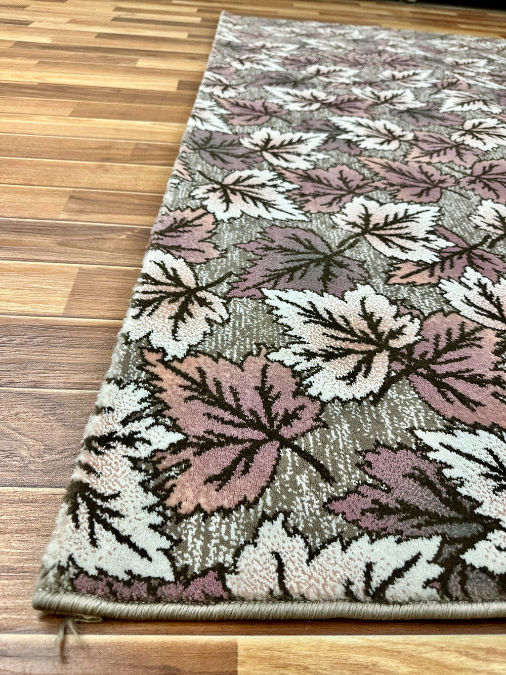 Charming 7 ft x 10 ft Persian 500 Reeds Ana Floral 3 Area Rug - Grey and Multi-Colored Leaf Design