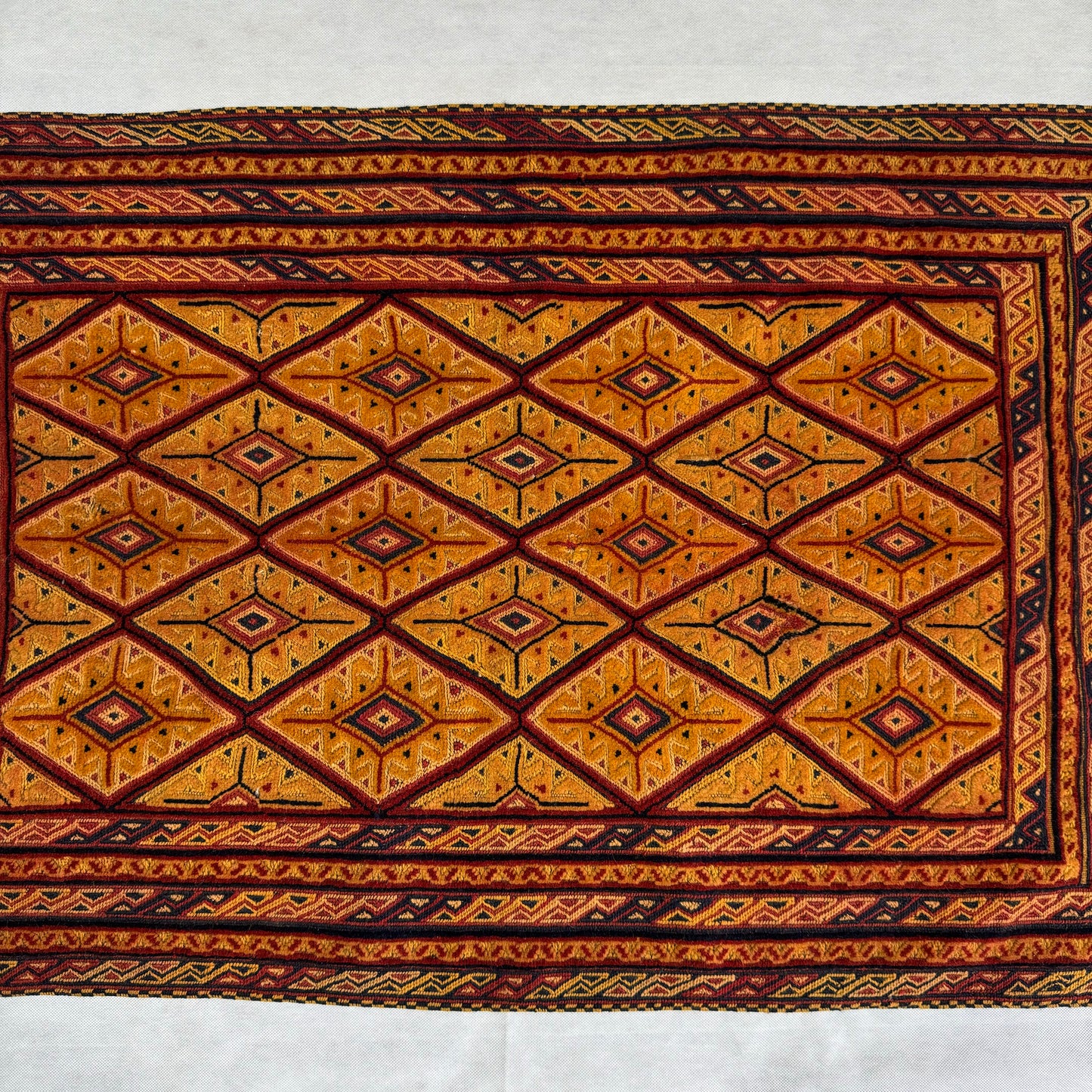 Handmade Rug with Yellow and Red Diamond Pattern – 2.5 ft x 5 ft