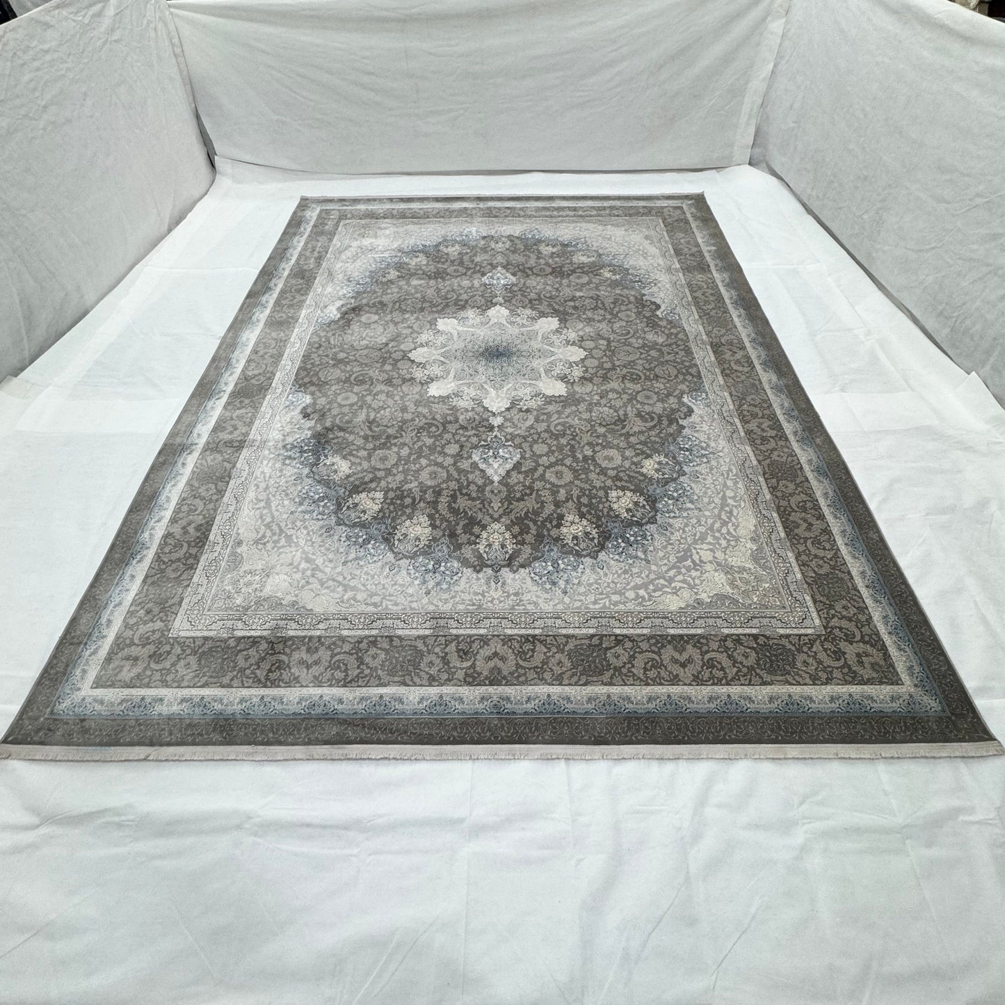 Persian Beheshti Rug – Bamboo Silk – 10×13 ft – 1500 Reeds – Silver Grey