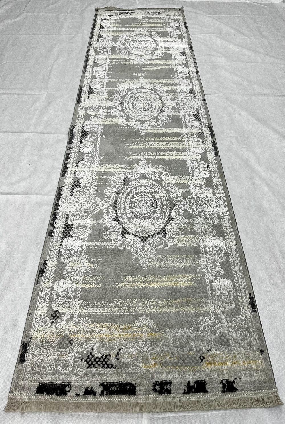 2.5 ft x 10 ft - Runner - Persian - Silky III 4 - Grey