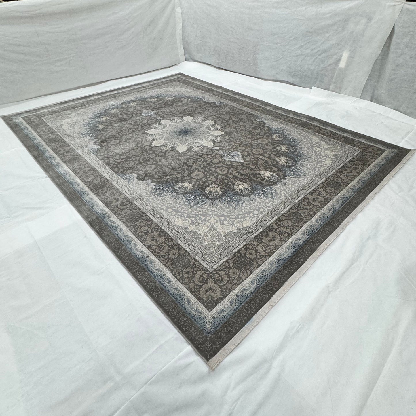 Persian Beheshti Rug – Bamboo Silk – 10×13 ft – 1500 Reeds – Silver Grey