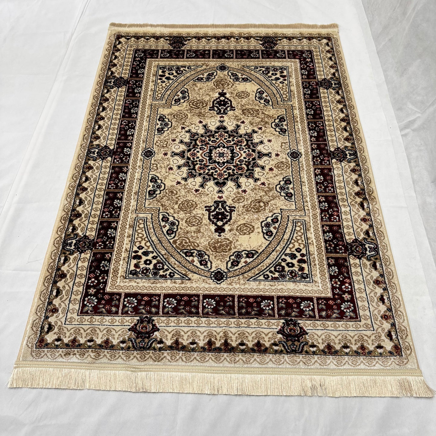 Turkish Rug - Golden Mirage Collection - Beige & Maroon Medallion Elegance