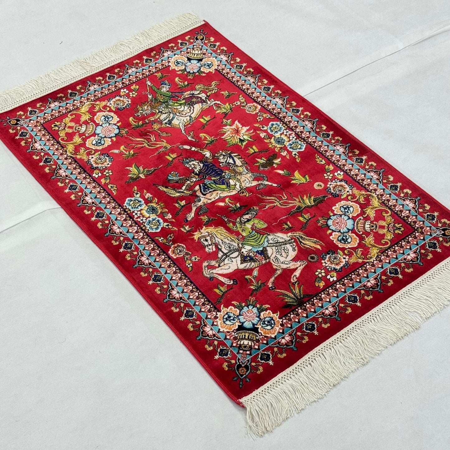 Persian Silk Hunting Scene Rug 2 ft x 3 ft | 1600 Reed Pure Silk Abresham