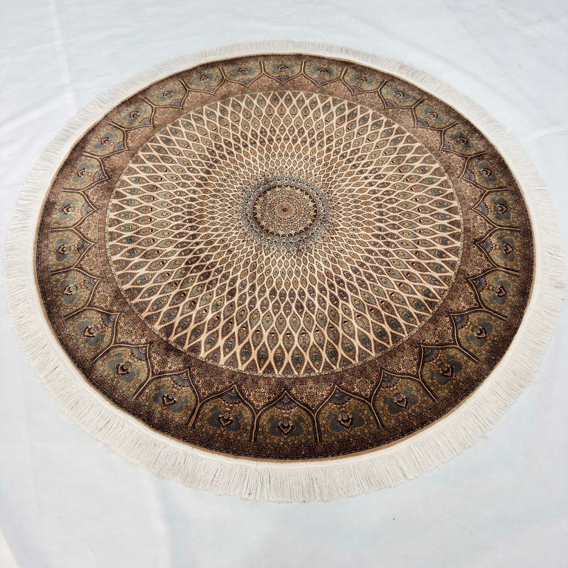 Persian Silk Round Rug | Pure Silk Abresham | 5 ft x 5 ft | 1600 Reeds