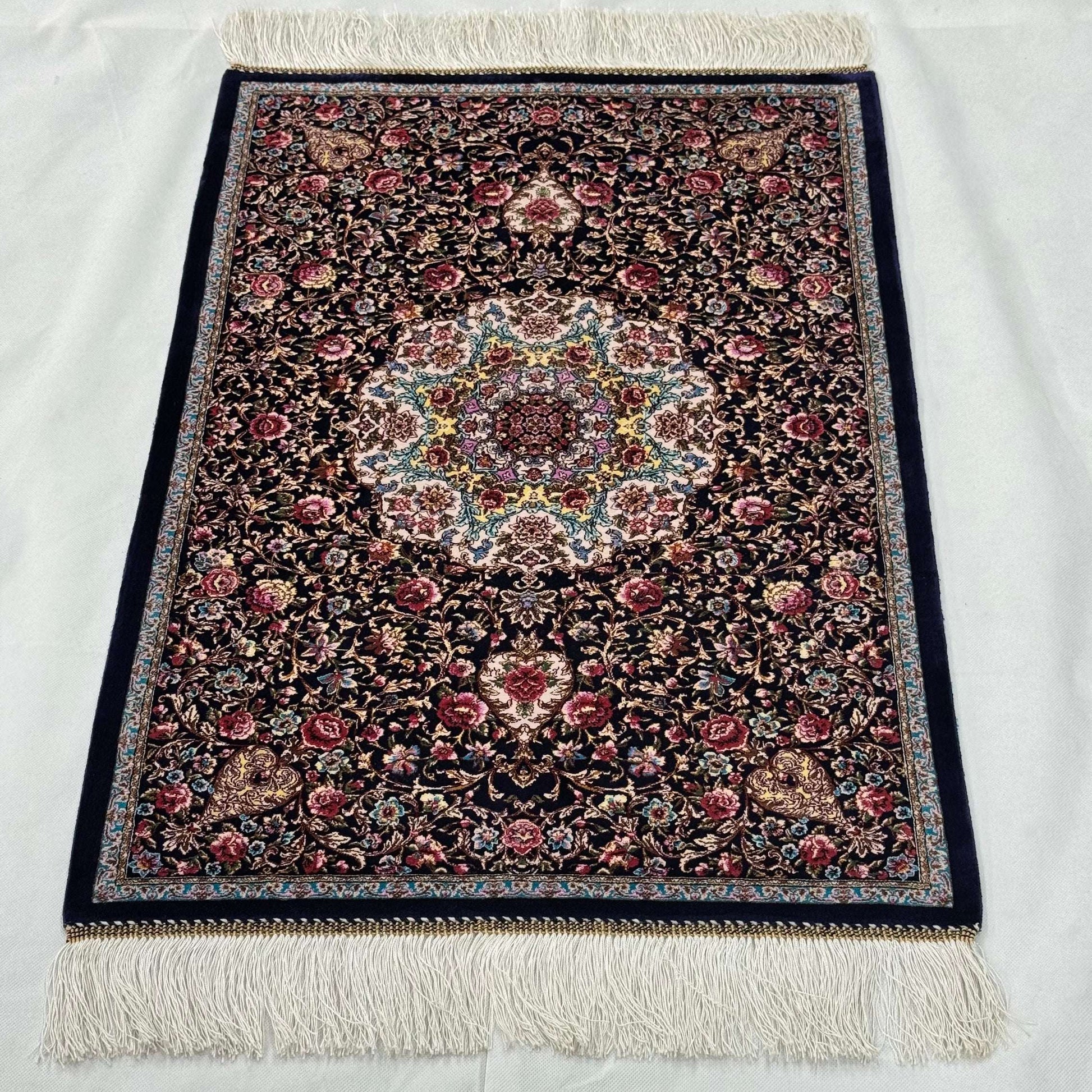 Persian Silk Floral Medallion Rug 2 ft x 3 ft | 1600 Reed Iranian Abresham