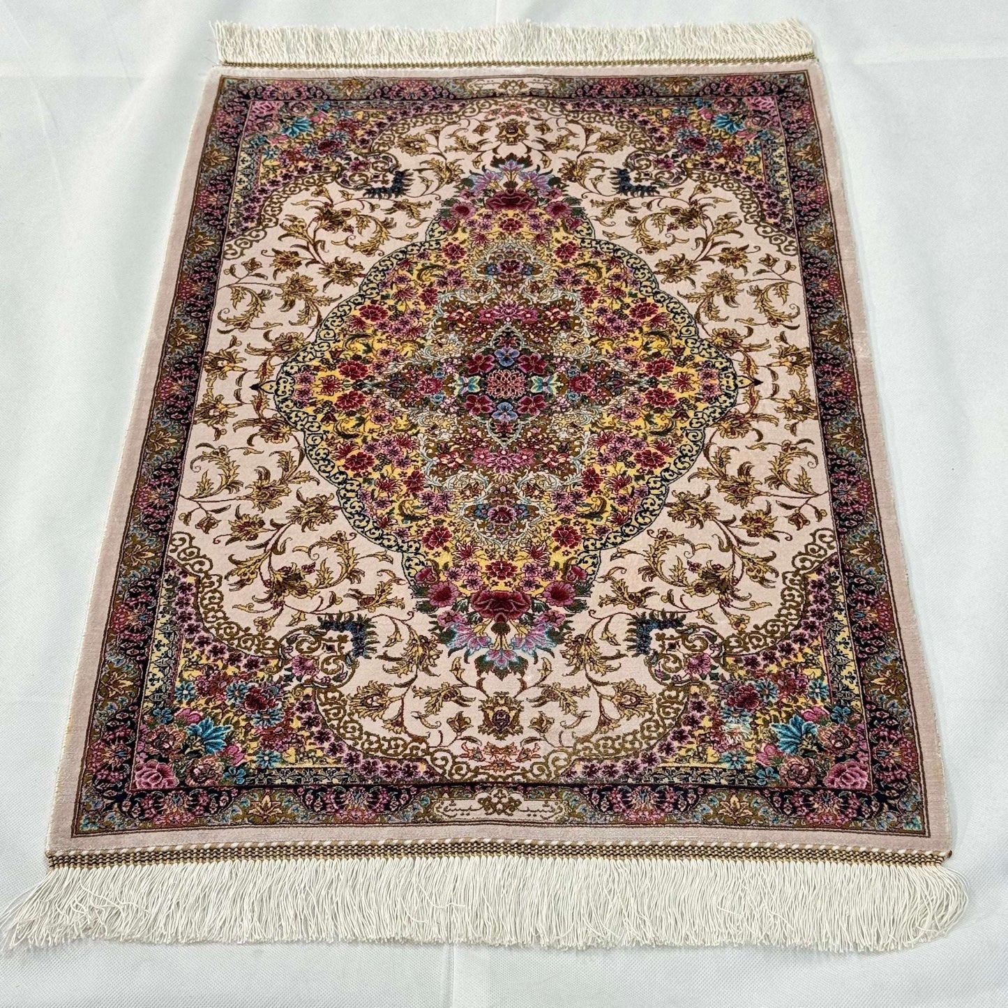 Persian Silk Floral Medallion Rug 2 ft x 3 ft | 1600 Reed Iranian Abresham