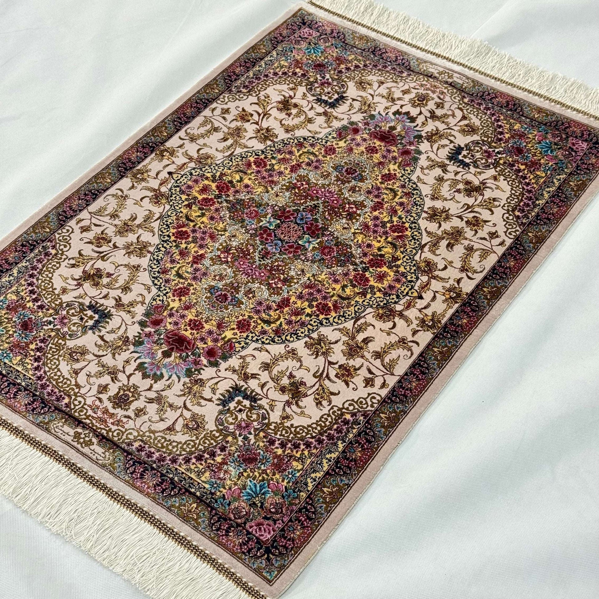 Persian Silk Floral Medallion Rug 2 ft x 3 ft | 1600 Reed Iranian Abresham