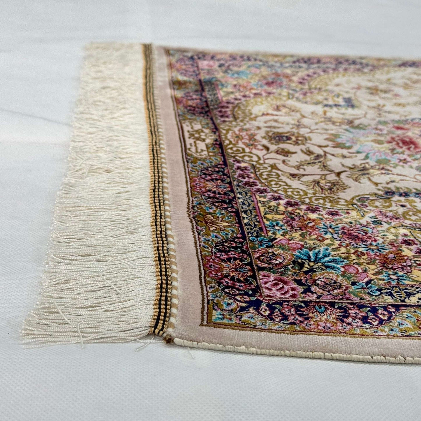 Persian Silk Floral Medallion Rug 2 ft x 3 ft | 1600 Reed Iranian Abresham