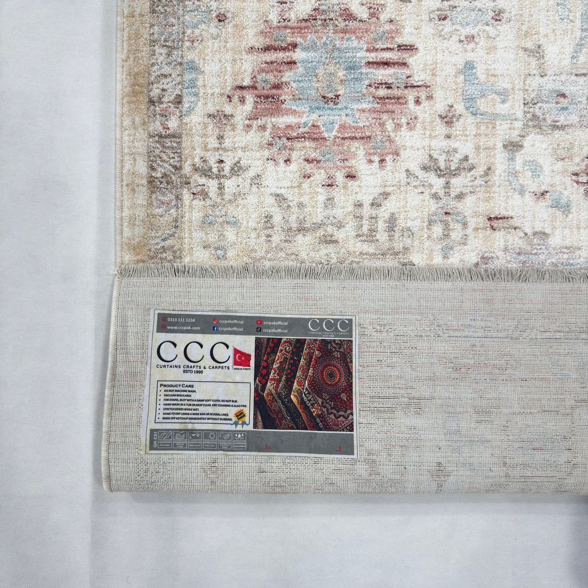 Oushak Heritage Turkish Acrylic Rug – Ivory & Powder Blue Floral, 5 x 8 ft