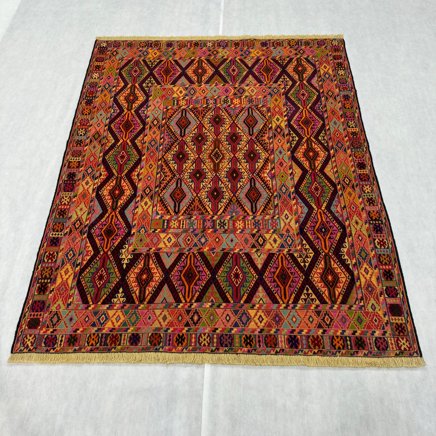 Stunning Afghan Belgic Handmade Rug - Vibrant Multicolor Design, 4.5 x 6 ft