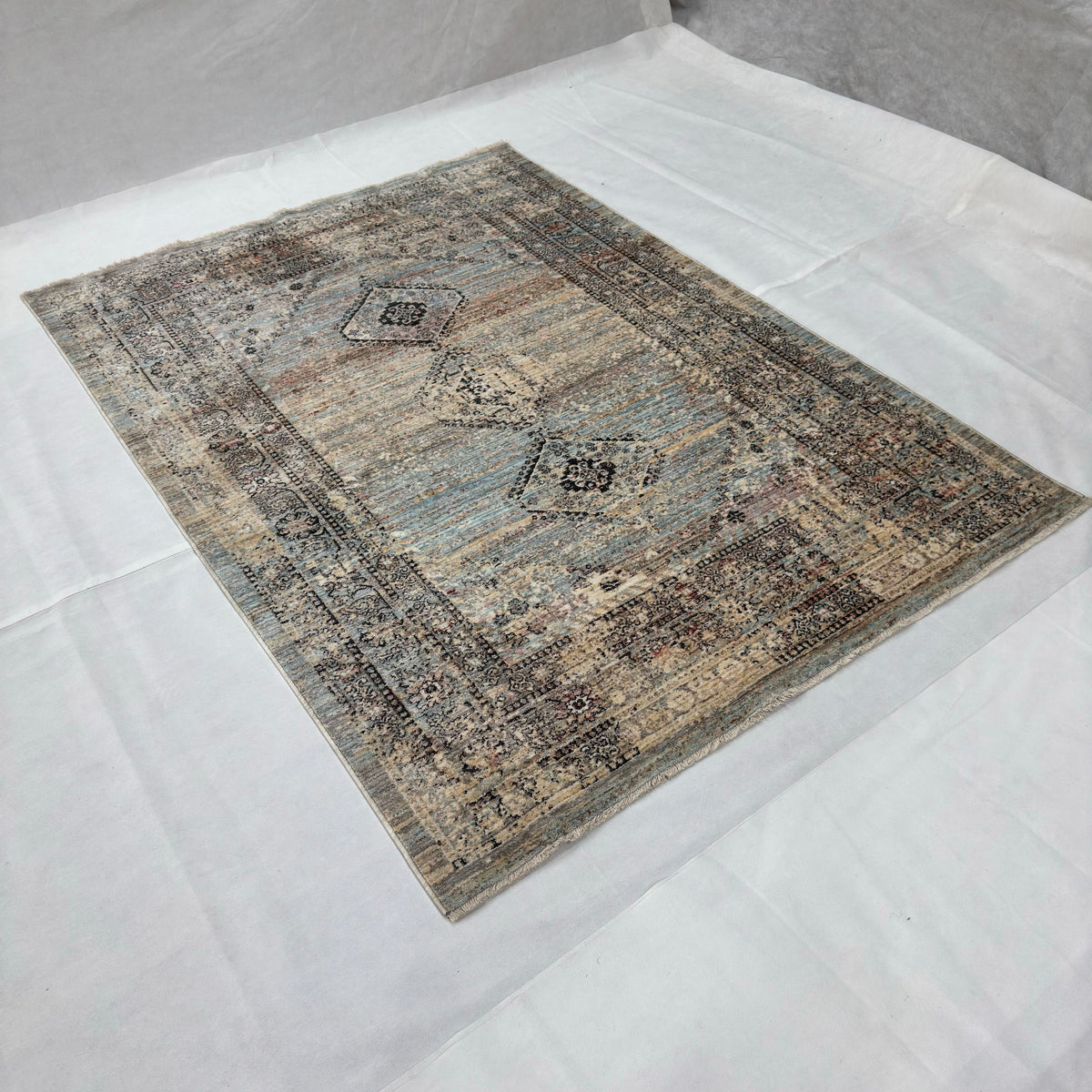 Oushak Heritage Turkish Acrylic Rug – Dusty Blue & Ivory Medallion, 5 x 8 ft