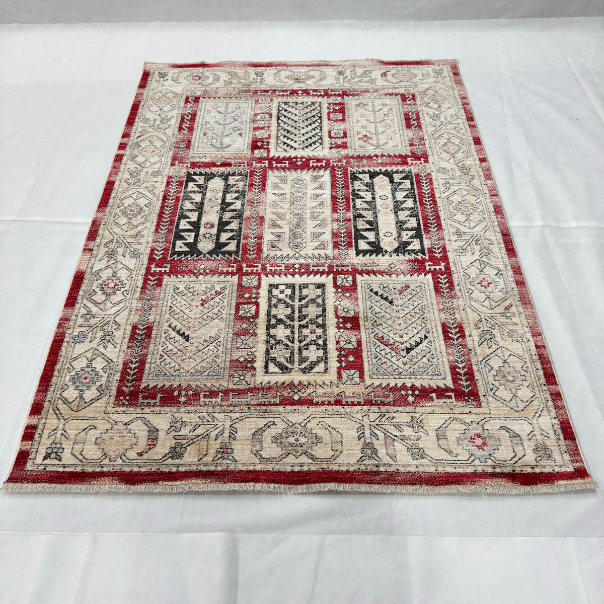 Oushak Heritage Turkish Acrylic Rug – Red & Ivory Patchwork Design, 5 x 8 ft