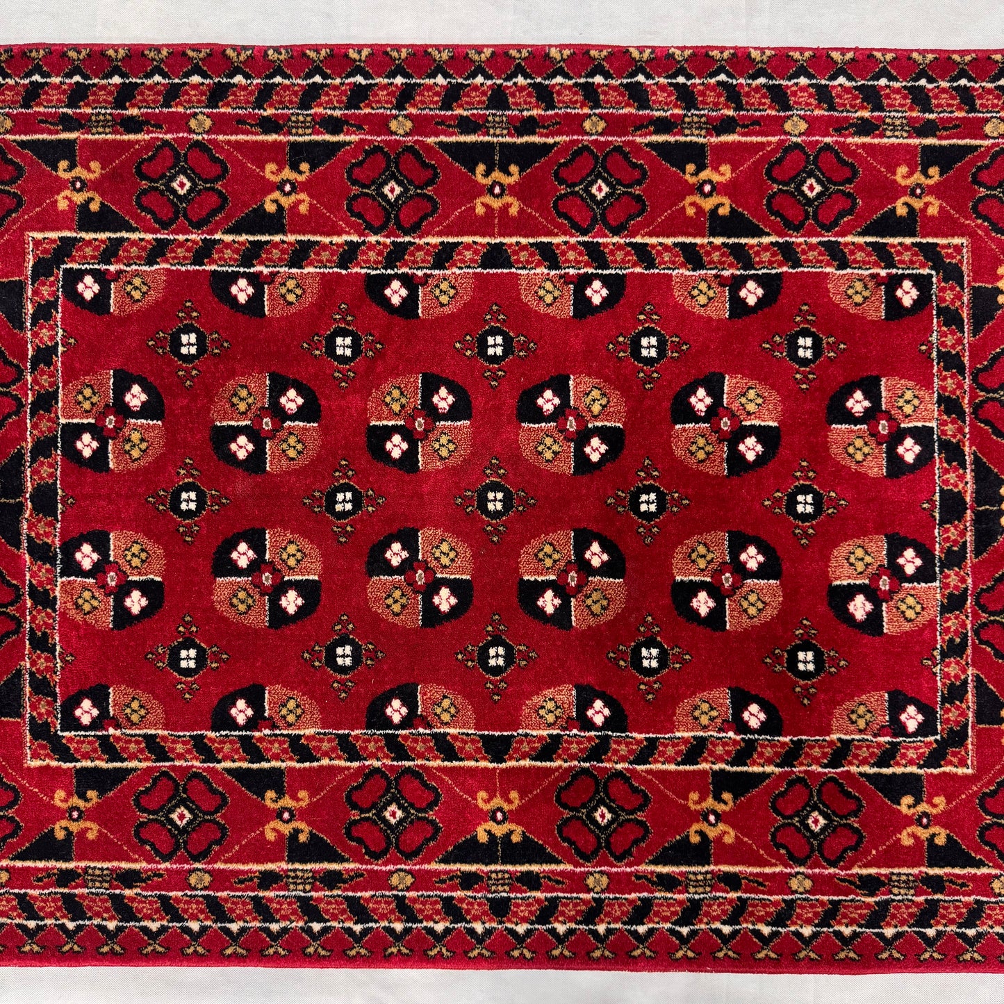 3 ft x 5 ft Persian Rug - Qashqai Majesty Collection - Red Acrylic Polyester Luxury