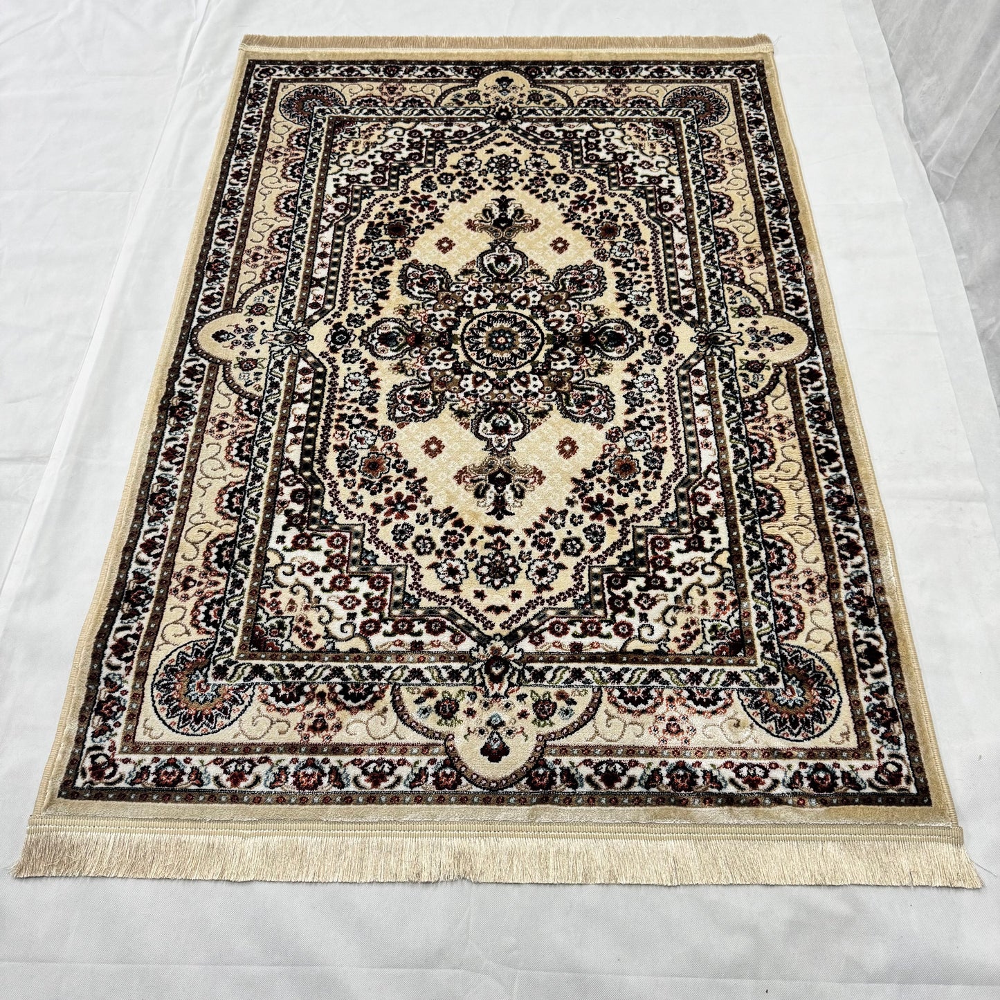 Turkish Rug - Desert Pearl Collection - Beige & Black Floral Medallion