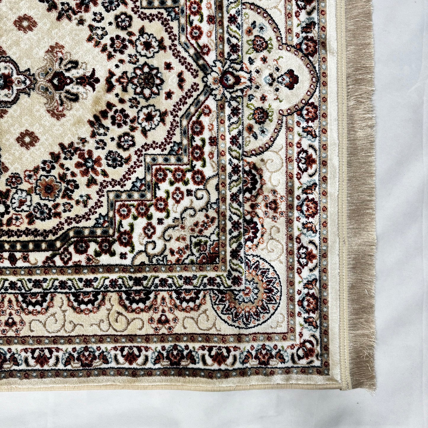 Turkish Rug - Desert Pearl Collection - Beige & Black Floral Medallion