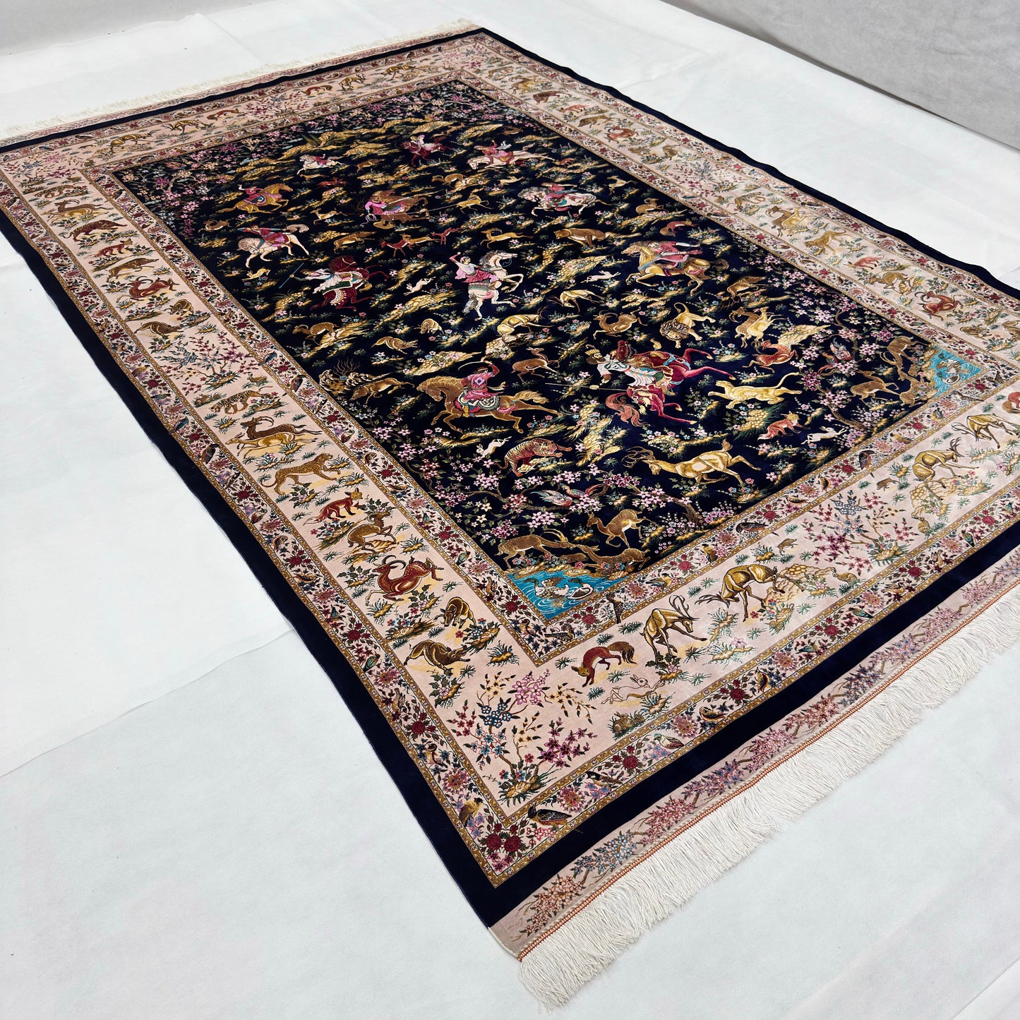 Persian Shekargh Hunting Pure Silk Abresham Rug 7 ft x 10 ft | 1600 Reed