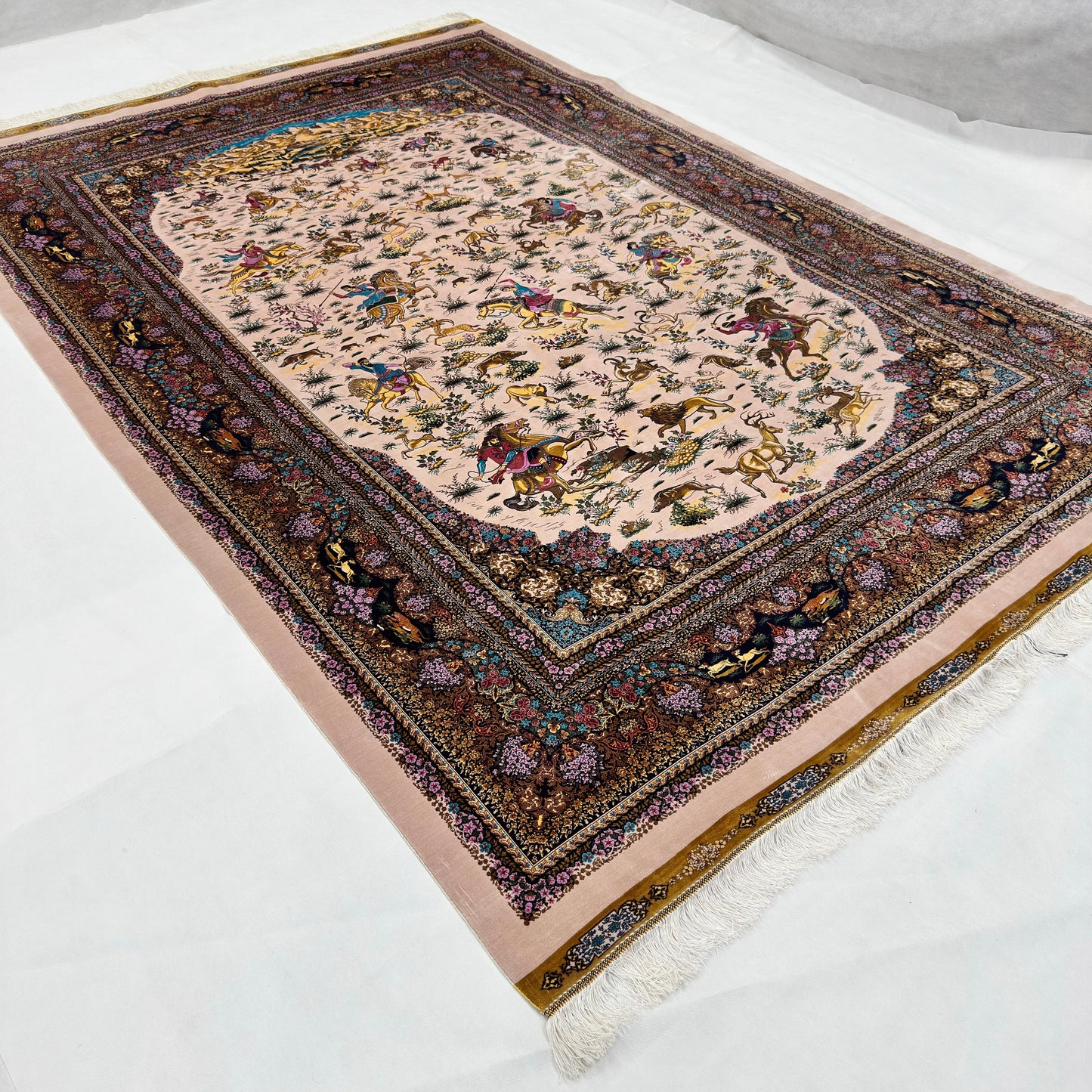 Persian Shekargh Ivory Silk Rug 7 ft x 10 ft | Pure Silk Abresham 1600 Reed