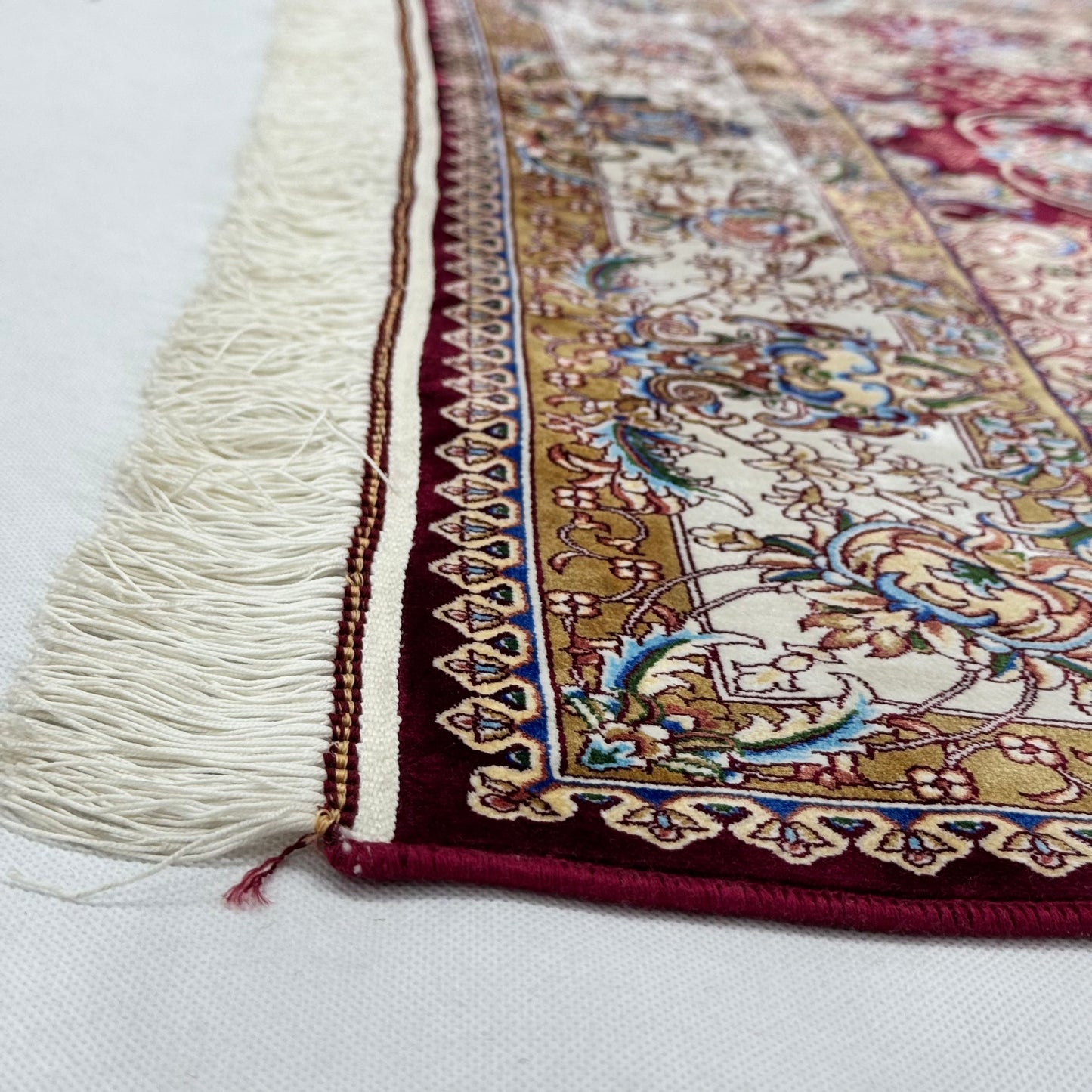 Persian Silk Abresham Rug 4 ft x 6 ft | 1600 Reed Machine-Made Iran