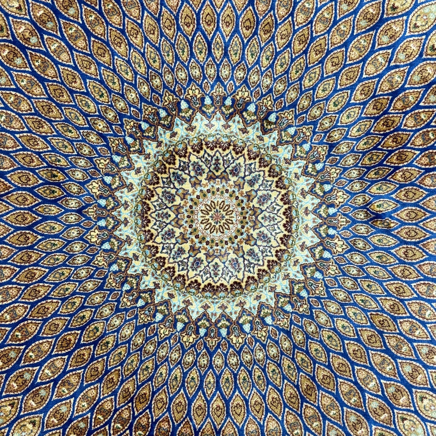 Persian Silk Medallion Rug 4 ft x 6 ft | 1600 Reed Pure Silk Abresham