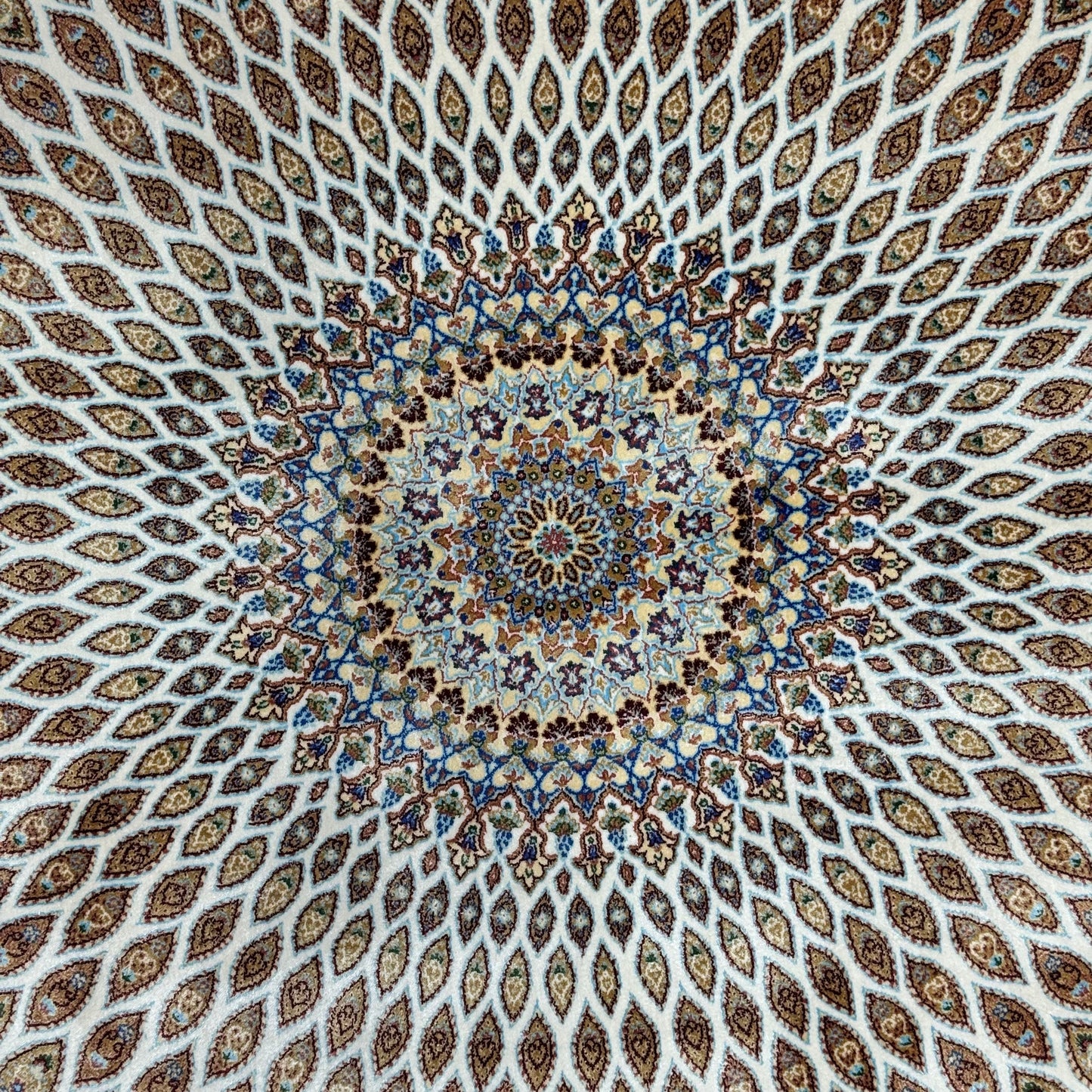 Persian Silk Gonbad Sunburst Rug 3 ft x 5 ft | 1600 Reeds