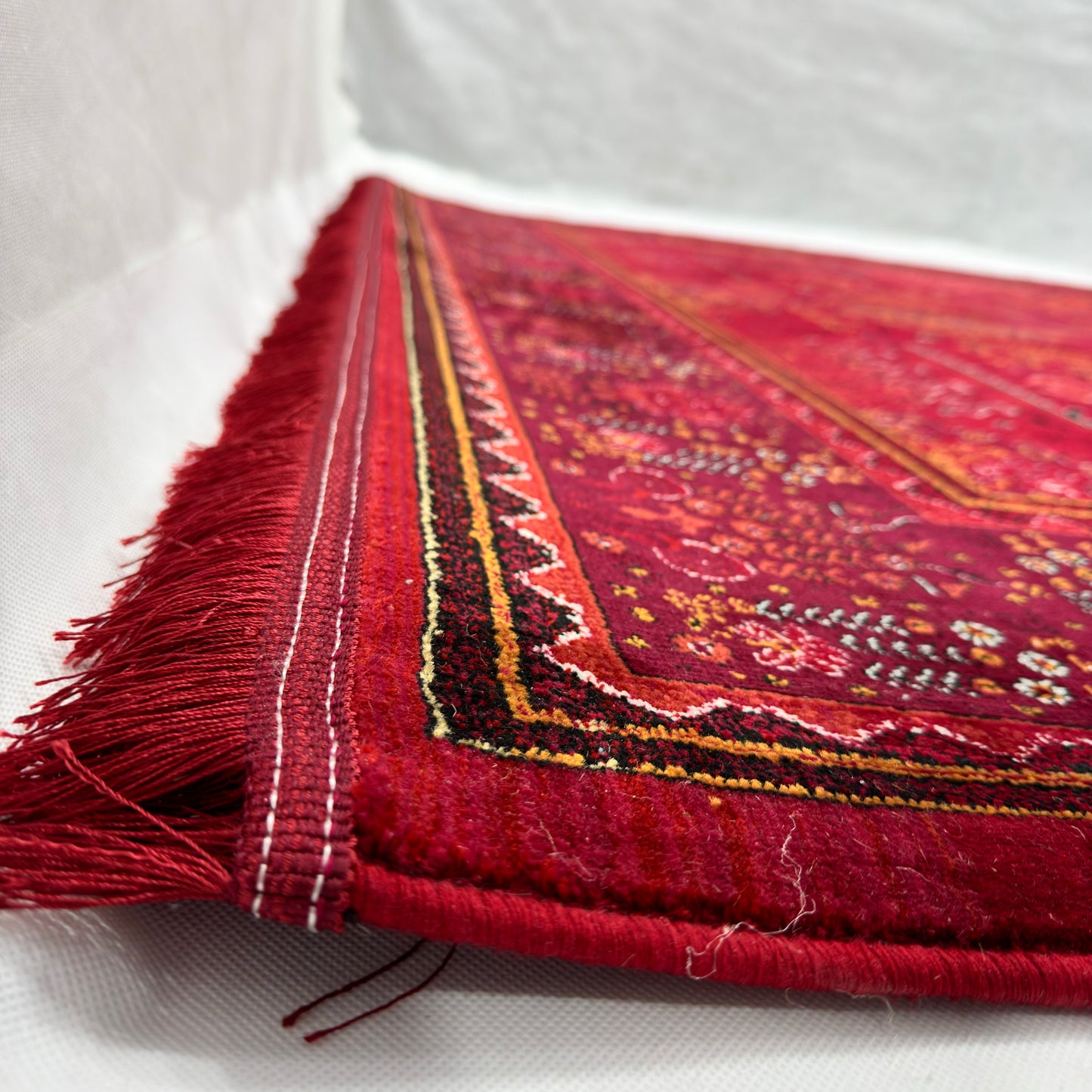 7 ft x 10 ft Red Persian 700 Reed Acrylic Rug, Qashqai Tribal Carpet