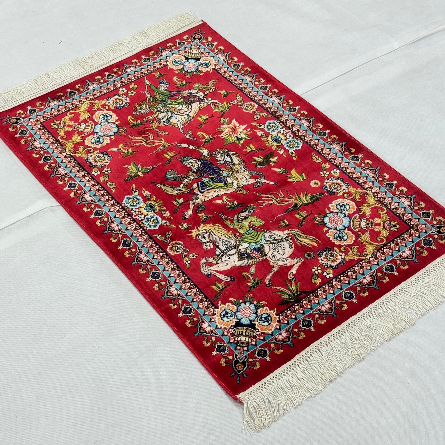 Persian Silk Hunting Scene Rug 2 ft x 3 ft | 1600 Reed Pure Silk Abresham