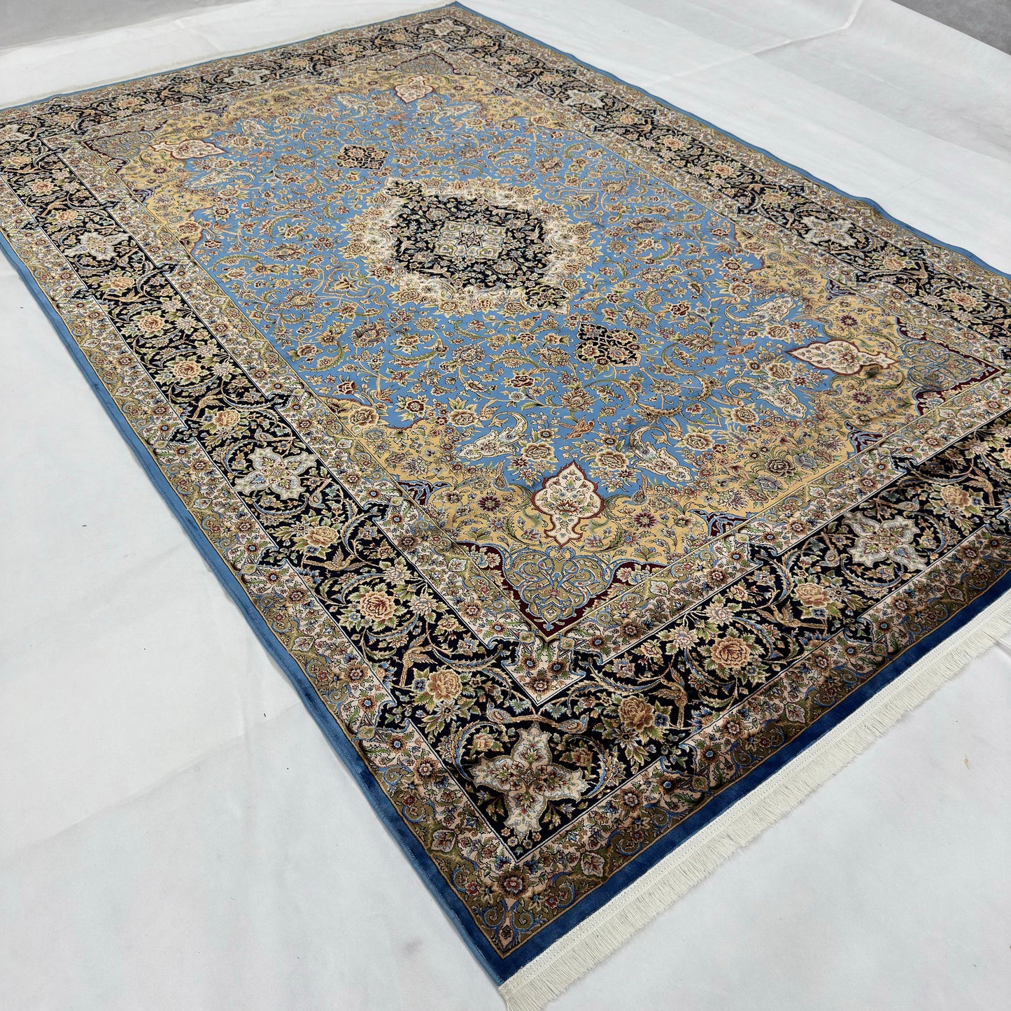 Persian Isfahan Medallion Pure Silk Abresham Rug 7 ft x 10 ft | 1600 Reed