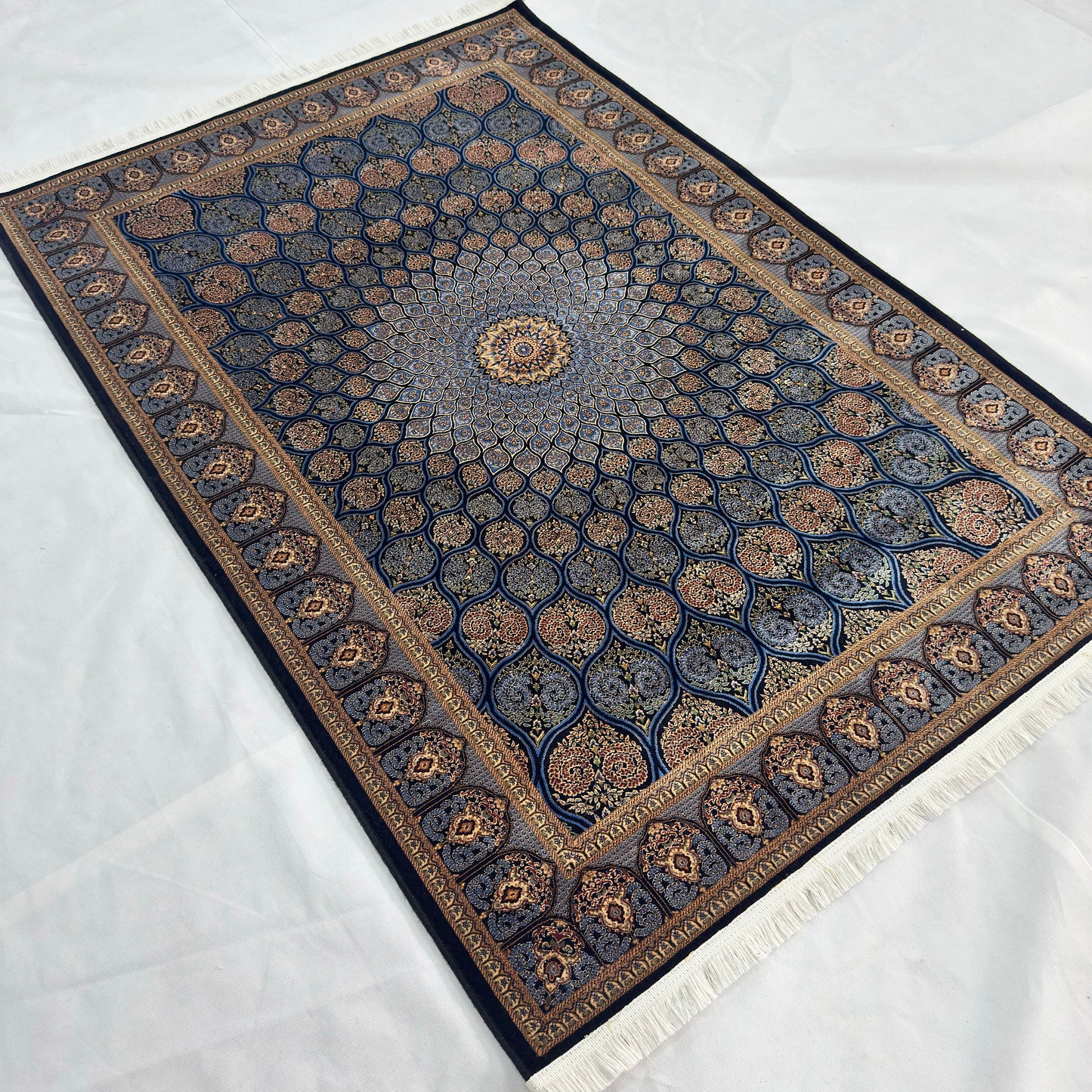 Persian Silk Medallion Rug 4 ft x 6 ft | 1600 Reed Pure Silk Abresham