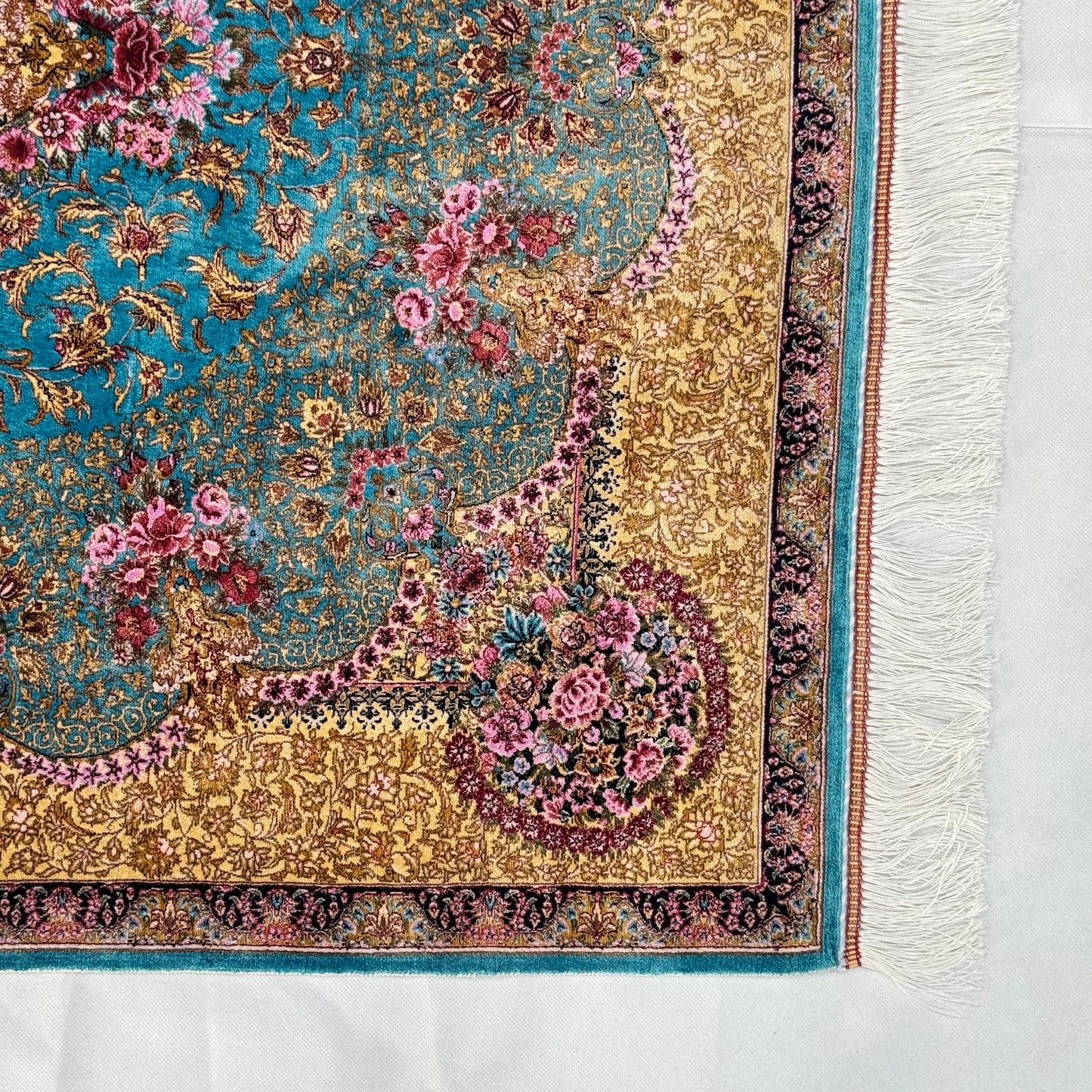 Persian Silk Tabriz Floral Medallion Rug 3 ft x 5 ft | 1600 Reeds