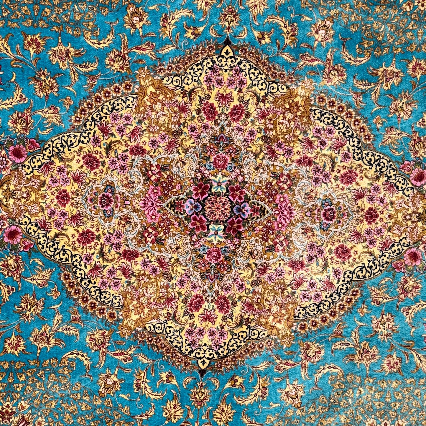 Persian Silk Tabriz Floral Medallion Rug 3 ft x 5 ft | 1600 Reeds