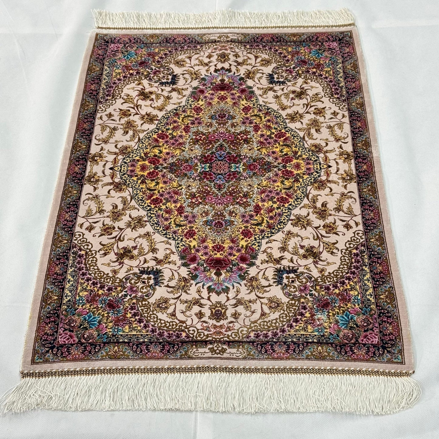 Persian Silk Floral Medallion Rug 2 ft x 3 ft | 1600 Reed Iranian Abresham