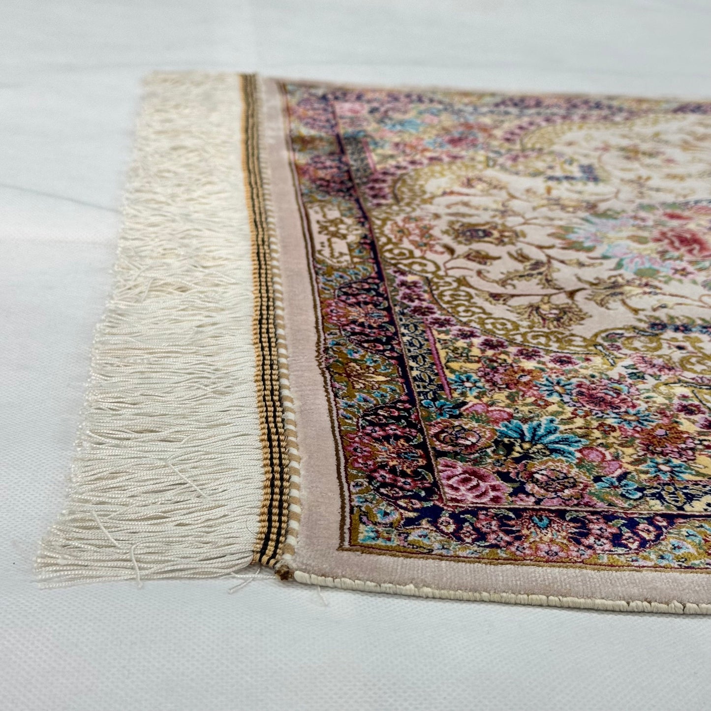 Persian Silk Floral Medallion Rug 2 ft x 3 ft | 1600 Reed Iranian Abresham